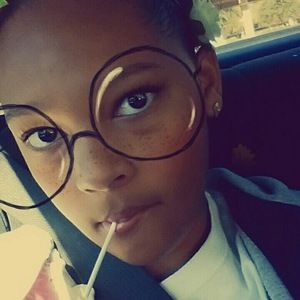 Meet your Posher, Amelia